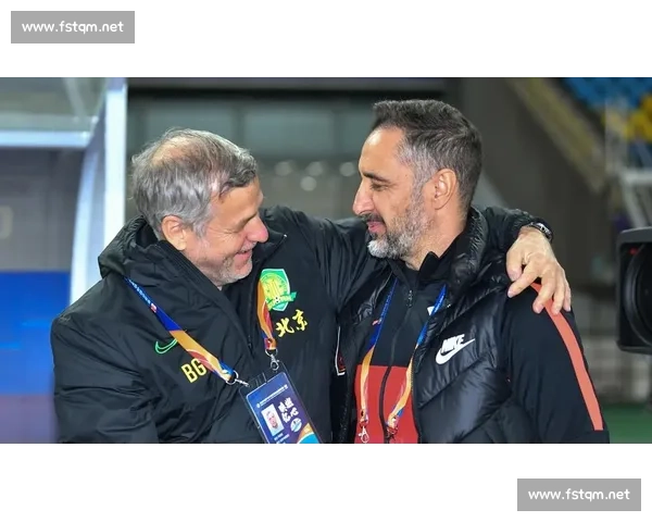 两个月冰火两重天：佩雷拉的掌声与嘘声