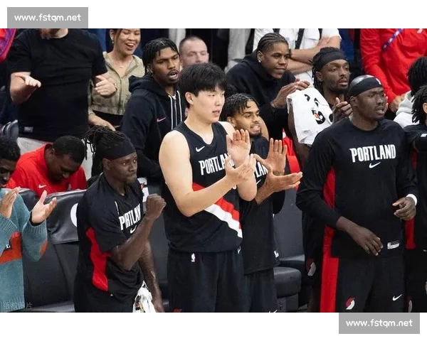 杨瀚森战快船 2 分 1 板引热议：刘维伟护徒，徐静雨呼吁给机会